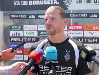Eugen Polanski geht in seine erste volle Saison als Cheftrainer bei Borussia Mönchengladbach. Dabei stand bei den Fohlen ein großer Umbruch im Kader an.