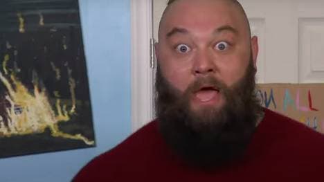 Bray Wyatt kehrte bei WWE Friday Night SmackDown zurück in sein Firefly Funhouse