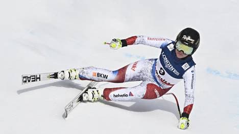 Mitfavoritin Lara Gut droht bei der WM das vorzeitige Aus nach einem Sturz 