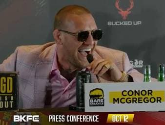 "Wer zum Teufel ist der Typ?!"