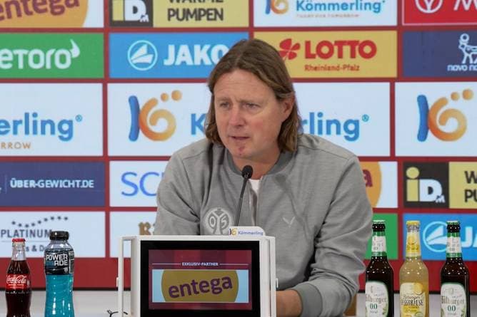 "Besser, sie sagen, ich bin der Idiot.“