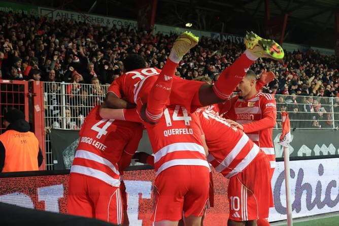 Bayern-Verfolger patzt