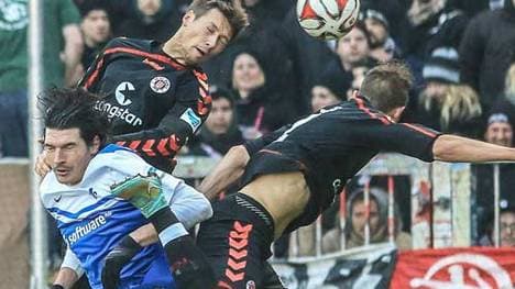 Dominik Stroh-Engel (l.) blieb in Hamburg ohne Torerfolg