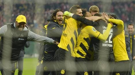 FBL-GER-CUP-BAYERN-MUNICH-DORTMUND