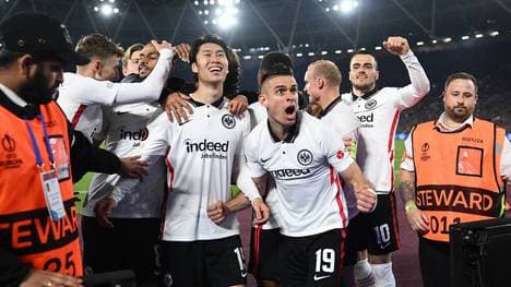 Raffael Borré (vorne) ist einer der Hoffnungsträger bei der Eintracht