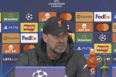 Weltfußballer? Klopp verblüfft von Reporter-Frage