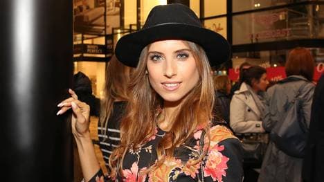 Luxuslashes Lounge Grand Opening In Hanover
