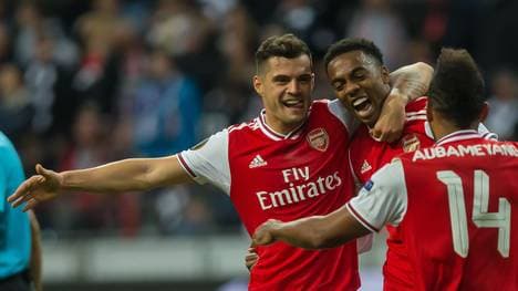 Granit Xhaka (l.) hat sich beim FC Arsenal zu einem herausragenden Premier-League-Spieler entwickelt