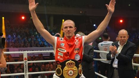 Juergen Braehmer v Konni Konrad - WBA Light Heavyweight World Championship