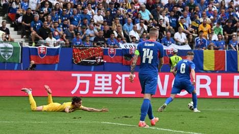 Rumänien bekam einen umstrittenen Elfmeter zugesprochen