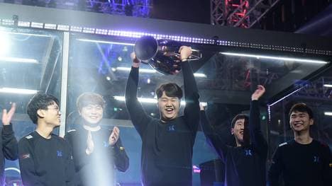 PraY kehrt aus dem Ruhestand zurück