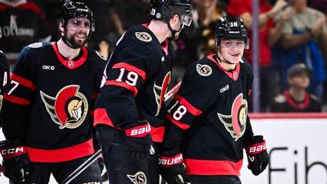 Stützle (r.) kam auf drei Scorerpunkte