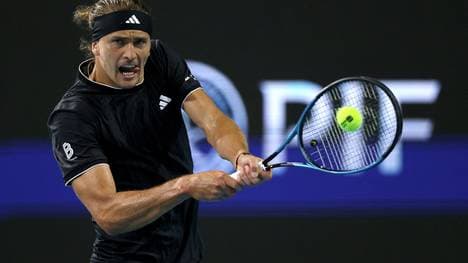 Zverev schlägt in Miami auf