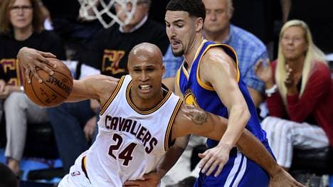 Richard Jefferson (l.) holte mit den Cavs den Titel