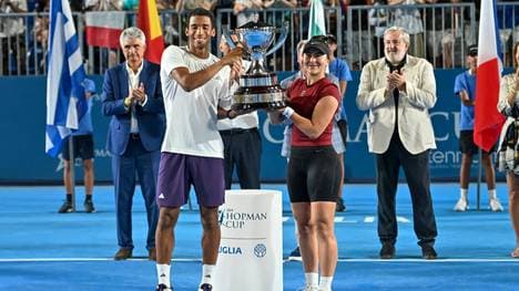 Bianca Andreescu/Felix Auger-Aliassime feiern in Bari