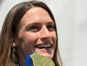 Europaspiele: Gold-Kanutin trägt Fahne