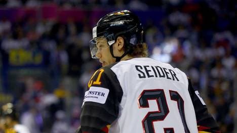 Moritz Seider verliert mit der U20 klar gegen Russland