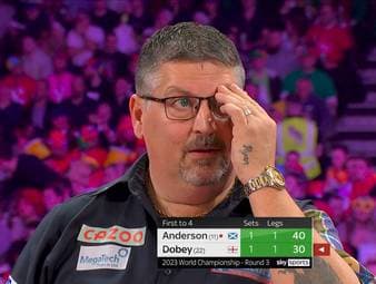 Der nächste ehemalige Weltmeister ist raus. Gary Anderson muss nach dem 1:4 gegen Chris Dobey schon in Runde drei die Koffer packen.