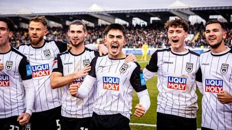Die Spieler aus Ulm dürfen gegen den HSV jubeln 
