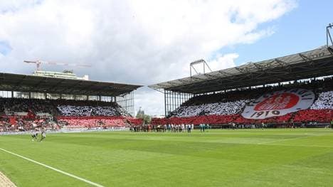 Fehlverhalten am Millerntor: Geldstrafe für Karlsruhe