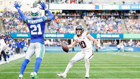 Bo Nix wirft sich rein