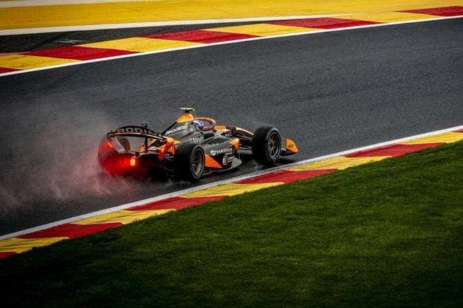 F2: Dunne erobert Spitze zurück