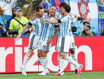 Maradona motiviert Argentinien