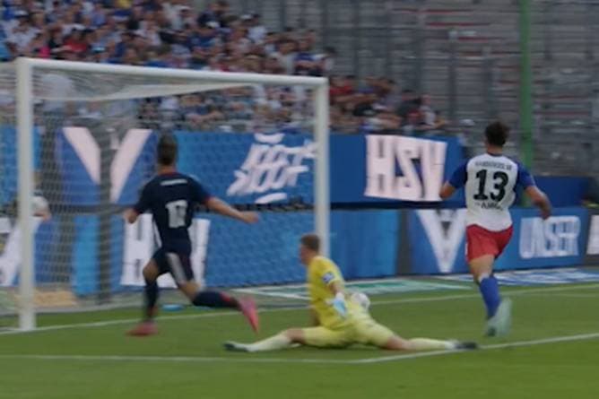 HSV geht böse unter! Pfiffe bei Peretz-Premiere