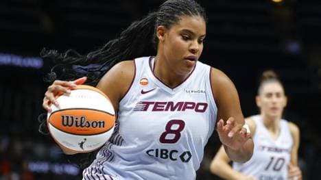 Nyara Sabally für Toronto Tempo im Einsatz