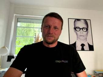 Maik Franz reagiert auf die Geschichte zwischen Jürgen Klopp und Kylian Mbappé im Privatflieger und erklärt, wie es bei ihm ablief.