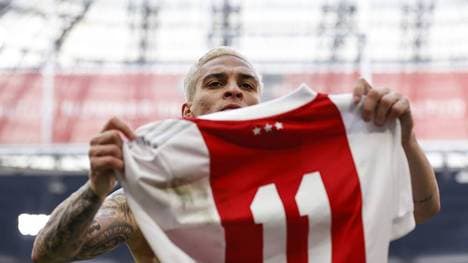 Ajax-Spieler Antony wurde mit seinem späten Siegtor gegen Feyenoord Rotterdam zum Helden