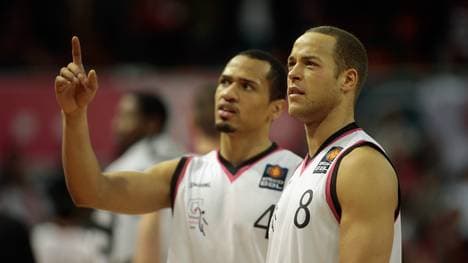 Andrej Mangold (r.) nahm zuletzt an der RTL-Show "Der Bachelor" teil