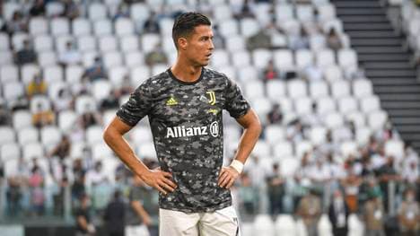 Die Zahl der Fußballfans geht offenbar leicht zurück