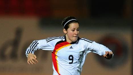 Nicole Rosler vom FC Bayern verletzte sich Pokal gegen Frankfurt