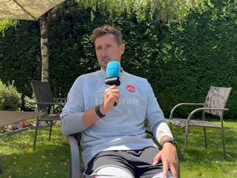 Weltmeister Miroslav Klose spricht über seine Eindrücke vom WM-Finale und den Vergleich zwischen dem spanischen und argentinischen Fußball.