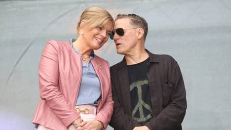 Julia Klöckner und Musiker Bryan Adams