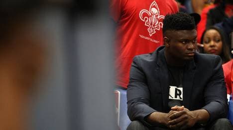 NEW ORLEANS, LOUISIANA - NOVEMBER 27: Zion Williamson #1 of the New Orleans Pelicans sits on the bench during the game against the Los Angeles Lakers at Smoothie King Center on November 27, 2019 in New Orleans, Louisiana.  NOTE TO USER: User expressly acknowledges and agrees that, by downloading and/or using this photograph, user is consenting to the terms and conditions of the Getty Images License Agreement (Photo by Chris Graythen/Getty Images)
