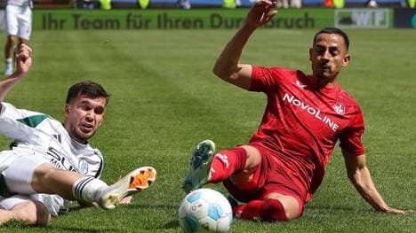 Können die Roten Teufel (im Bild: Kenny Redondo) die Aufstiegs-Hoffnung im Karlsruhe Kaiserslautern Tipp noch aufrechterhalten? 