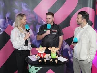 Arno Merk spielt die Auftaktpartie gegen Kim Huybrechts und spricht mit SPORT1 über seinen Gegner, die Bedeutung des Auftaktspiels und den Grund, warum er noch nie im Ally Pally war.