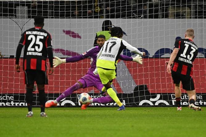 Wildes BVB-Spektakel! Joker rettet Dortmund