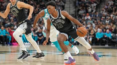 Joshua Primo soll sich vor Frauen entblößt haben