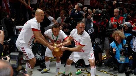 Rafinha (Mitte) kann sich eine Rückkehr nach München vorstellen