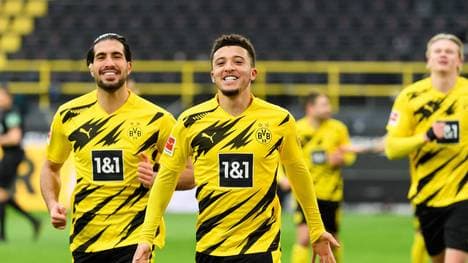 Jadon Sancho (Mitte) ist zurück im BVB-Kader