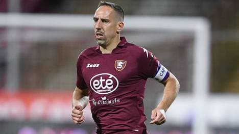 Für den früheren FC-Bayern-Star Franck Ribéry gibt es bei US Salernitana schon wieder einen Wechsel auf der Trainerposition