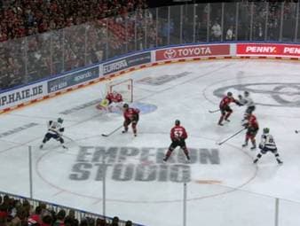 Die Eisbären Berlin treffen in der Penny DEL auf die Kölner Haie. Letztere drohen eine ewige Bestmarke doch noch zu verspielen. 