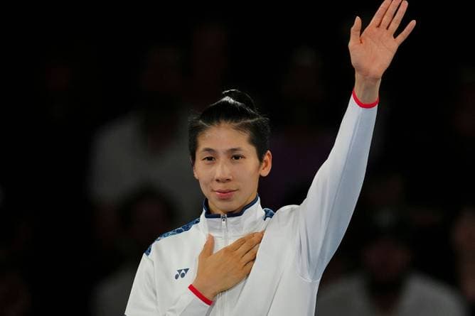 Umstrittene Boxerin darf wieder kämpfen