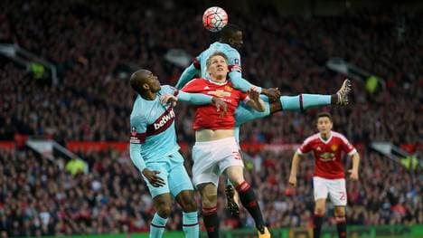 Manchester United v West Ham United - The Emirates FA Cup Sixth Round