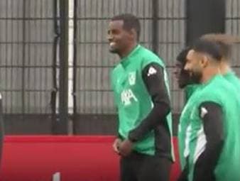 Liverpool-Trainer Arne Slot spricht über den aktuellen Stand bei Alexander Isak und was er der Mannschaft gibt.