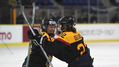 Germany v France - Women's Ice Hockey Olympic Qualification Final - Group D
