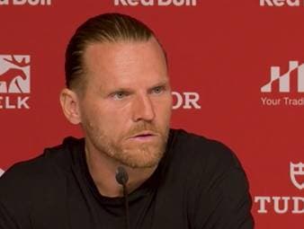 Nach der 0:3-Auftaktpleite bei RB Leipzig ärgerte sich Gladbach-Trainer Eugen Polanski über die krassen Ballverluste seiner Fohlen. Die eigene Halbzeitansprache sei wohl zu ermutigend gewesen.